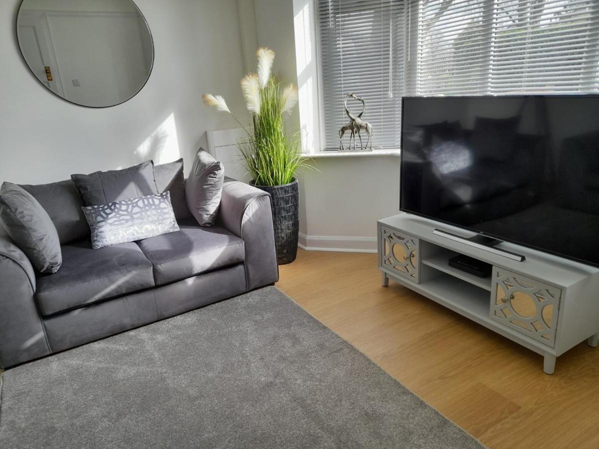Doctors Lane Stylish 3 Bedroom Family House With Parking 梅尔顿莫布雷 外观 照片