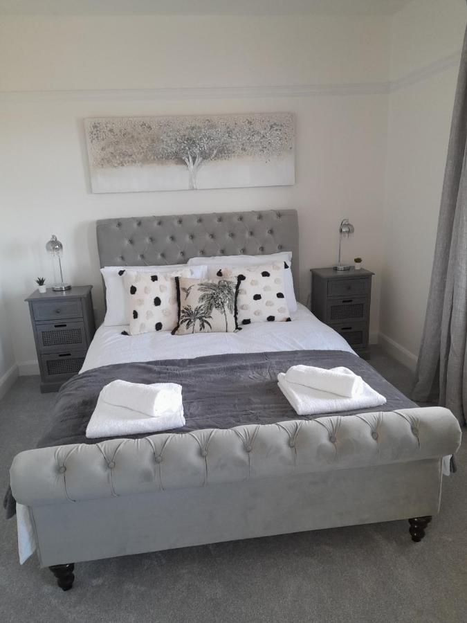 Doctors Lane Stylish 3 Bedroom Family House With Parking 梅尔顿莫布雷 外观 照片