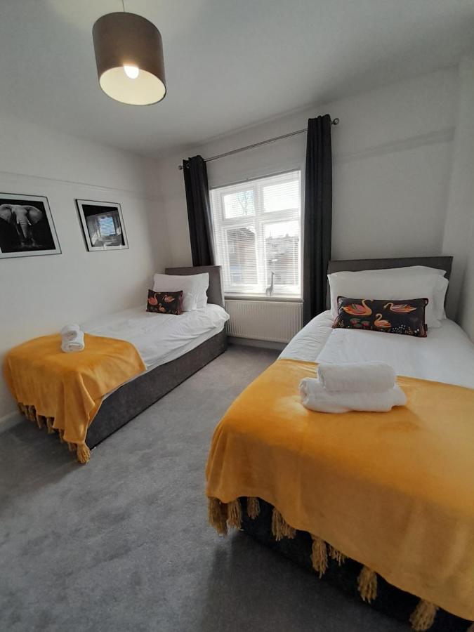 Doctors Lane Stylish 3 Bedroom Family House With Parking 梅尔顿莫布雷 外观 照片